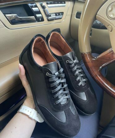 Кросівки шкіряні James Black