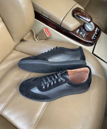 Кросівки шкіряні James Black