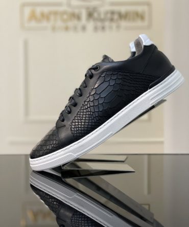 Кеди шкіряні чорні із тисненням «пітон» Eugene