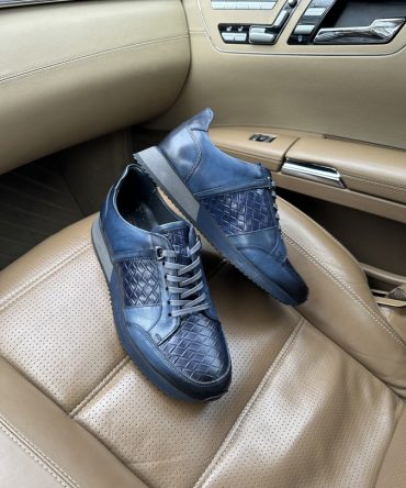 Сині чоловічі кросівки Braun