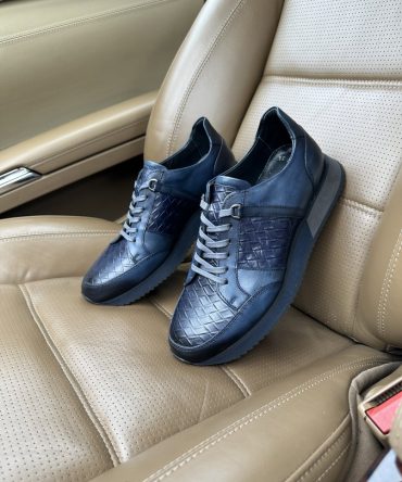 Сині чоловічі кросівки Braun