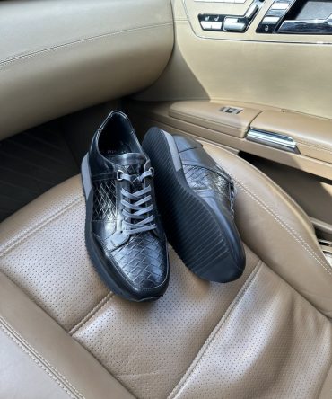 Чорні чоловічі кросівки Braun