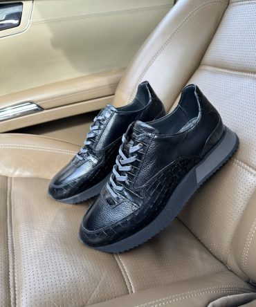 Кросівки шкіряні чорні Antuan