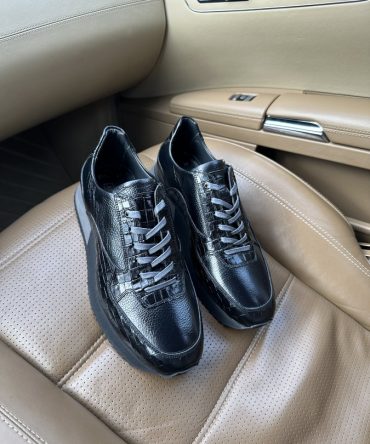 Кросівки шкіряні чорні Antuan