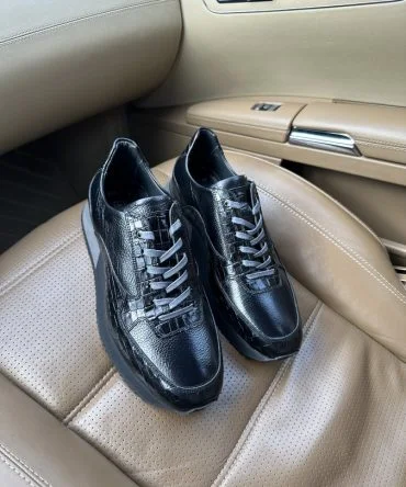 Кросівки шкіряні чорні Antuan