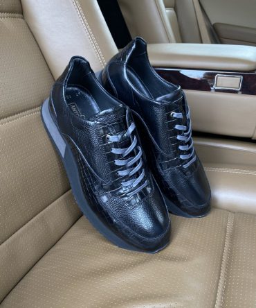 Кросівки шкіряні чорні Antuan