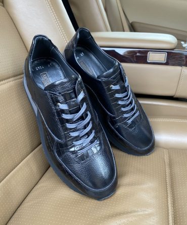 Кросівки шкіряні чорні Antuan