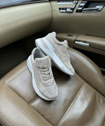 Кросівки жіночі замшеві бежеві Crystal