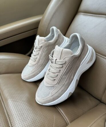 Кросівки жіночі замшеві бежеві Crystal