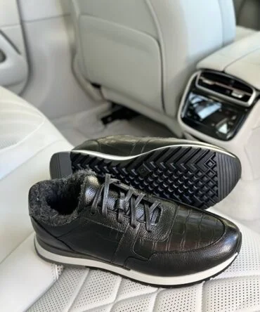 Кросівки чорні зимові Ernest