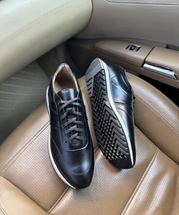 Кросівки шкіряні чорного кольору Jeremiah