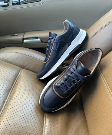 Кросівки шкіряні синього кольору Tim