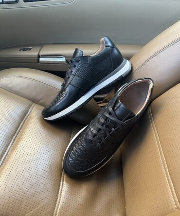 Кросівки шкіряні чорного кольору Luke