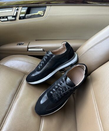 Кросівки шкіряні чорного кольору Hilarion