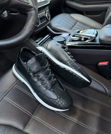 Кросівки шкіряні чорні Naym