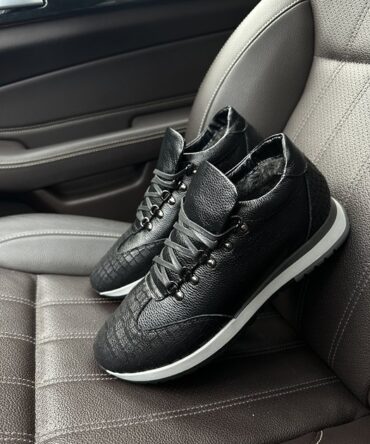 Кросівки шкіряні чорні Naym