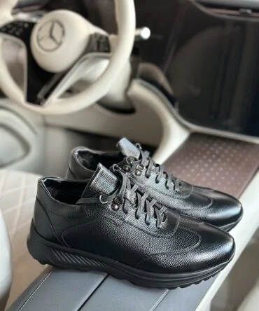 Кросівки шкіряні чорні Damir