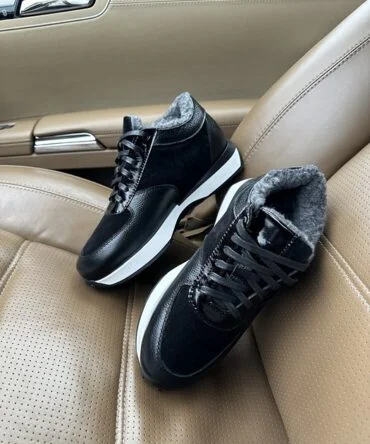 Кросівки жіночі замшеві чорні Lucy