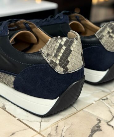 Кросівки з пітоном натуральним сині Leo