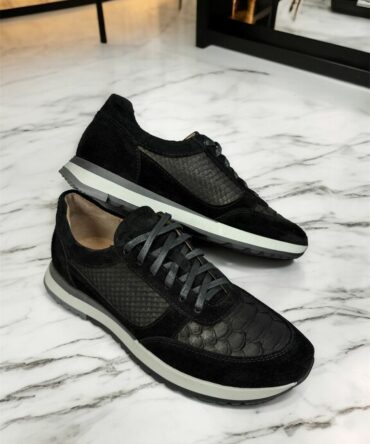 Кросівки з пітоном чорні Marvin